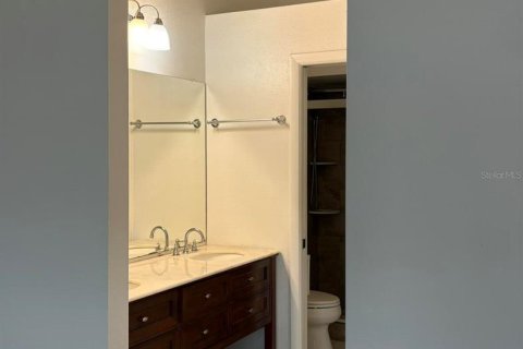 House in Tarpon Springs, Florida 3 bedrooms, 125.42 sq.m. № 2239373 - photo 23