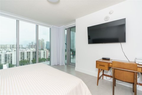 Condominio en venta en Sunny Isles Beach, Florida, 3 dormitorios, 175.77 m2 № 1731993 - foto 11
