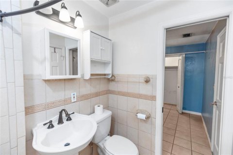 Condo in DeLand, Florida, 2 bedrooms  № 1825267 - photo 17