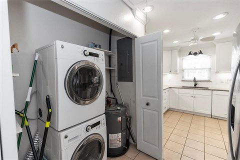 Condo in DeLand, Florida, 2 bedrooms  № 1825267 - photo 15