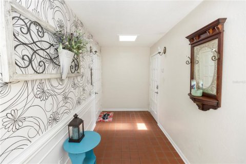 Condo in DeLand, Florida, 2 bedrooms  № 1825267 - photo 3