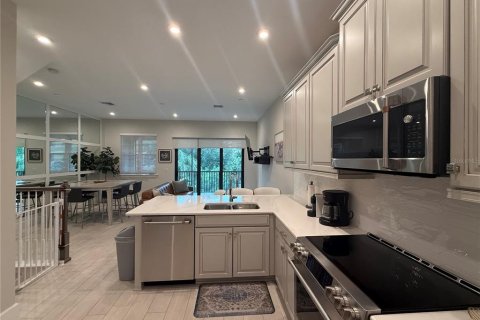 Touwnhouse à louer à Sarasota, Floride: 3 chambres, 162.11 m2 № 2419276 - photo 6