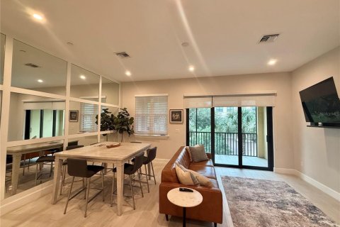 Touwnhouse à louer à Sarasota, Floride: 3 chambres, 162.11 m2 № 2419276 - photo 9