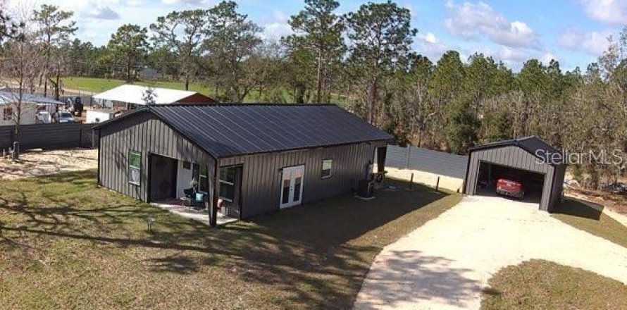 House in Williston, Florida 2 bedrooms, 125.42 sq.m. № 1543722