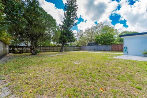 Casa en venta en Hollywood, Florida, 4 dormitorios, 152.55 m2 № 2040626 - foto 27