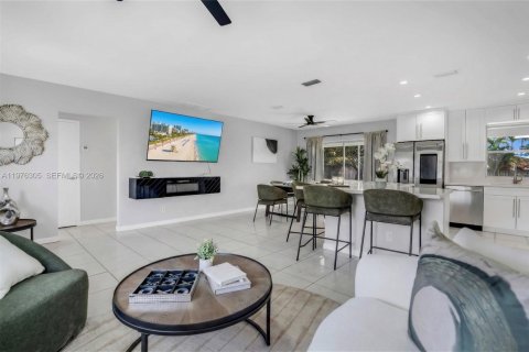 Casa en venta en Hollywood, Florida, 4 dormitorios, 152.55 m2 № 2040626 - foto 6