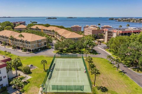 Townhouse in Dunedin, Florida 3 bedrooms, 144.74 sq.m. № 1657228 - photo 21