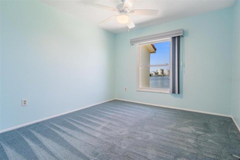 Townhouse in Dunedin, Florida 3 bedrooms, 144.74 sq.m. № 1657228 - photo 16