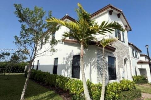 Townhouse in Miami, Florida 3 bedrooms, 147.44 sq.m. № 2305729 - photo 2