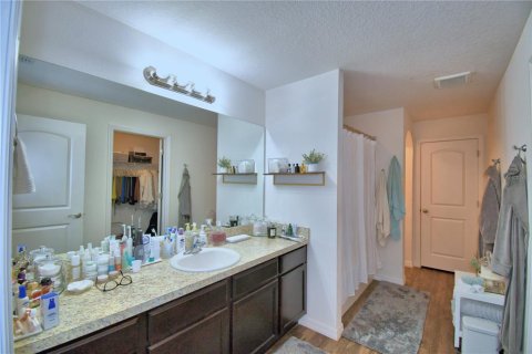 House in Lakeland, Florida 5 bedrooms, 217.02 sq.m. № 1659552 - photo 21