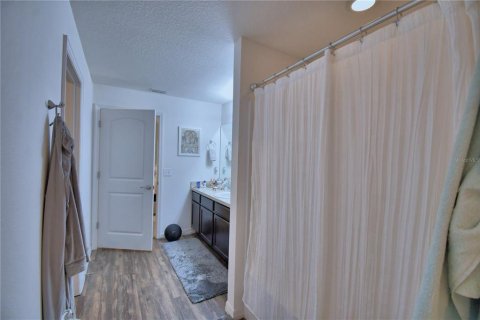 House in Lakeland, Florida 5 bedrooms, 217.02 sq.m. № 1659552 - photo 23