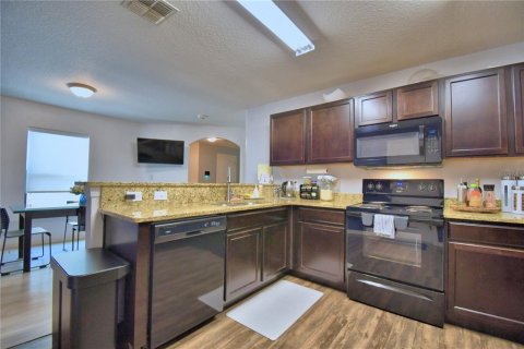 House in Lakeland, Florida 5 bedrooms, 217.02 sq.m. № 1659552 - photo 15