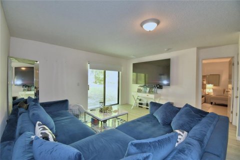 House in Lakeland, Florida 5 bedrooms, 217.02 sq.m. № 1659552 - photo 9