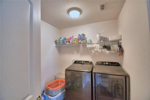 House in Lakeland, Florida 5 bedrooms, 217.02 sq.m. № 1659552 - photo 18
