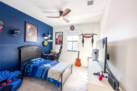 Townhouse in Homestead, Florida 3 bedrooms, 157.47 sq.m. № 2036320 - photo 11