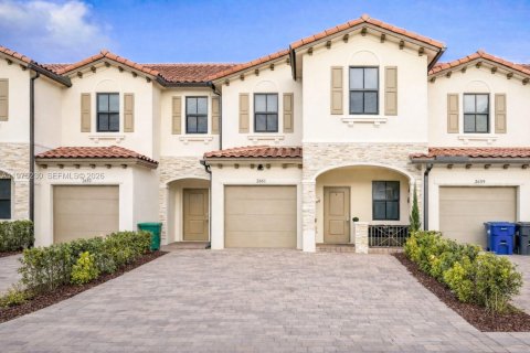 Townhouse in Homestead, Florida 3 bedrooms, 157.47 sq.m. № 2036320 - photo 2