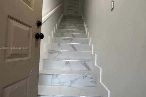 Copropriété à louer à Pompano Beach, Floride: 2 chambres, 81.75 m2 № 1927797 - photo 25