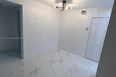 Copropriété à louer à Pompano Beach, Floride: 2 chambres, 81.75 m2 № 1927797 - photo 22