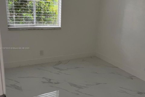 Copropriété à louer à Pompano Beach, Floride: 2 chambres, 81.75 m2 № 1927797 - photo 13