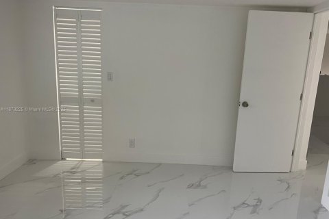 Copropriété à louer à Pompano Beach, Floride: 2 chambres, 81.75 m2 № 1927797 - photo 5