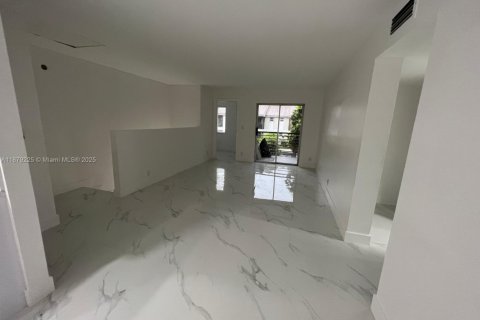 Copropriété à louer à Pompano Beach, Floride: 2 chambres, 81.75 m2 № 1927797 - photo 18