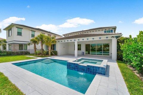 Casa en venta en Palm Beach Gardens, Florida, 5 dormitorios, 333.98 m2 № 2383282 - foto 5