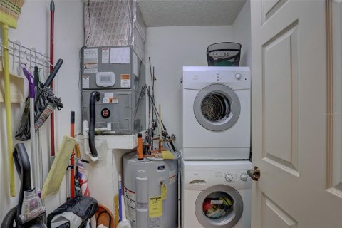 Copropriété à vendre à Sarasota, Floride: 2 chambres, 99.59 m2 № 1516802 - photo 15