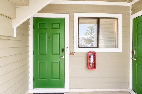Condo in Largo, Florida, 1 bedroom  № 2259128 - photo 2