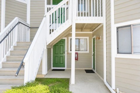 Condo in Largo, Florida, 1 bedroom № 2259128