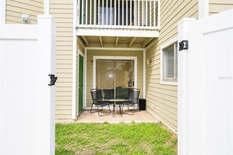 Condo in Largo, Florida, 1 bedroom  № 2259128 - photo 18