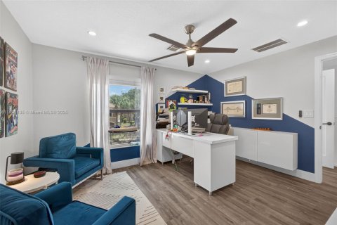 Townhouse in Royal Palm Beach, Florida 2 bedrooms, 134.52 sq.m. № 1794151 - photo 27