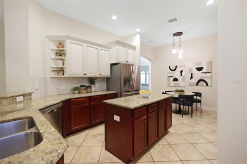 House in Wesley Chapel, Florida 4 bedrooms, 247.58 sq.m. № 1918532 - photo 16