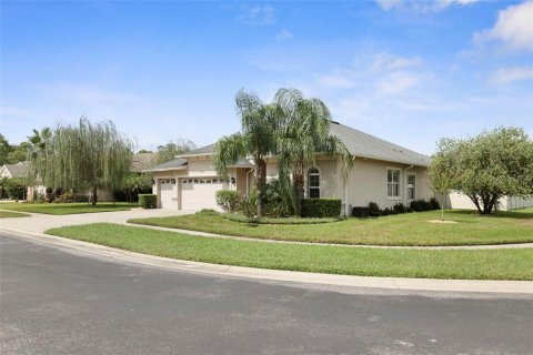 House in Wesley Chapel, Florida 4 bedrooms, 247.58 sq.m. № 1918532 - photo 3