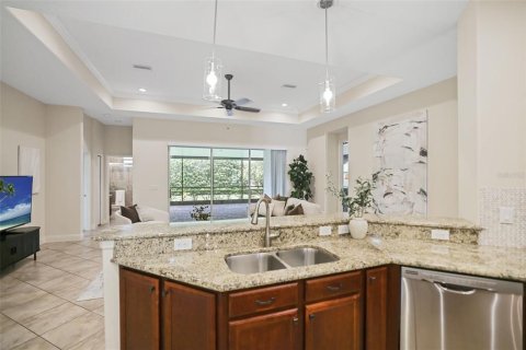 House in Wesley Chapel, Florida 4 bedrooms, 247.58 sq.m. № 1918532 - photo 17
