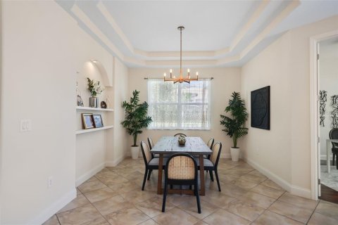 House in Wesley Chapel, Florida 4 bedrooms, 247.58 sq.m. № 1918532 - photo 11