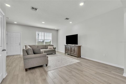 Townhouse in Winter Garden, Florida 3 bedrooms, 156.82 sq.m. № 1742869 - photo 4