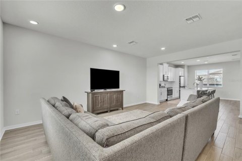 Townhouse in Winter Garden, Florida 3 bedrooms, 156.82 sq.m. № 1742869 - photo 7