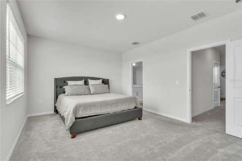 Townhouse in Winter Garden, Florida 3 bedrooms, 156.82 sq.m. № 1742869 - photo 16