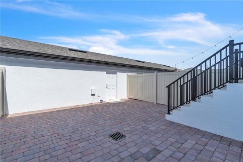 Townhouse in Winter Garden, Florida 3 bedrooms, 156.82 sq.m. № 1742869 - photo 30