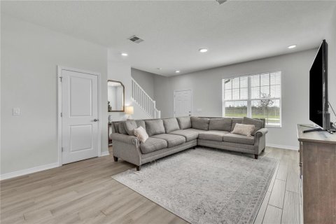 Townhouse in Winter Garden, Florida 3 bedrooms, 156.82 sq.m. № 1742869 - photo 5