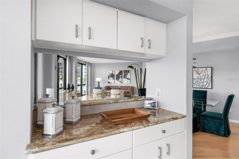 Condominio en alquiler en Orlando, Florida, 3 dormitorios, 179.49 m2 № 2351853 - foto 11