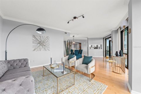 Condominio en alquiler en Orlando, Florida, 3 dormitorios, 179.49 m2 № 2351853 - foto 16