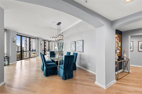Condominio en alquiler en Orlando, Florida, 3 dormitorios, 179.49 m2 № 2351853 - foto 5