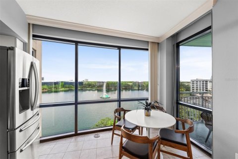 Condominio en alquiler en Orlando, Florida, 3 dormitorios, 179.49 m2 № 2351853 - foto 8
