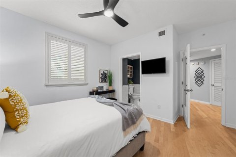 Condominio en alquiler en Orlando, Florida, 3 dormitorios, 179.49 m2 № 2351853 - foto 19