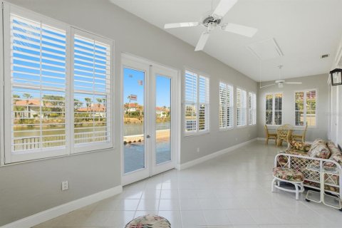 House in Palm Coast, Florida 3 bedrooms, 262.91 sq.m. № 2139968 - photo 29