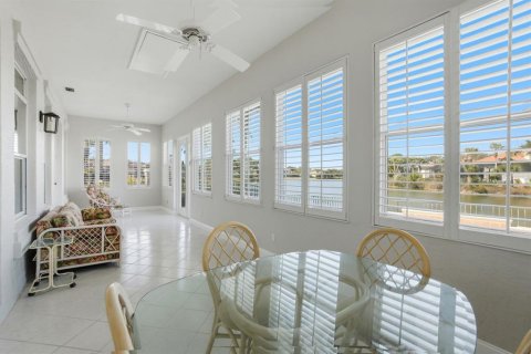House in Palm Coast, Florida 3 bedrooms, 262.91 sq.m. № 2139968 - photo 28