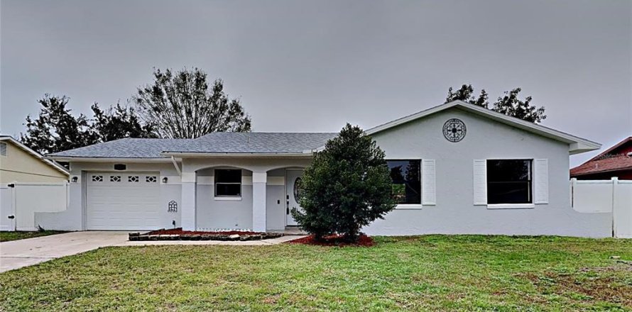 House in Casselberry, Florida 3 bedrooms, 116.69 sq.m. № 1886990