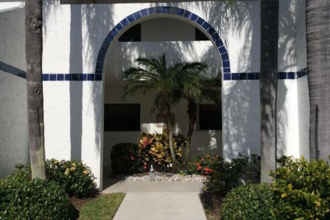 Condo à Stuart, Floride, 2 chambres  № 2413058