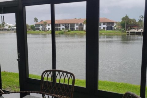 Copropriété à vendre à Stuart, Floride: 2 chambres, 105.44 m2 № 2413058 - photo 4